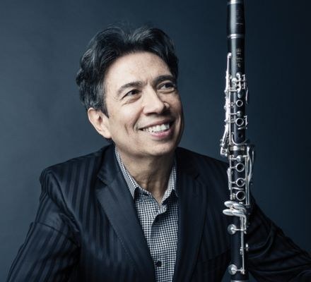 Joaquin Valdepeñas Conducts